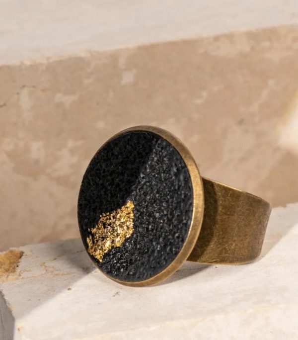 BLACK MOON FLAT RING